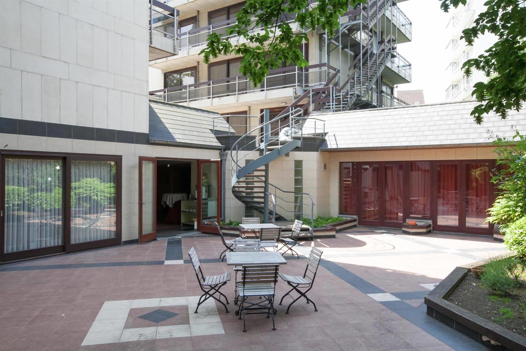 Hotel Best Western County House Saint-Gilles Exterior foto